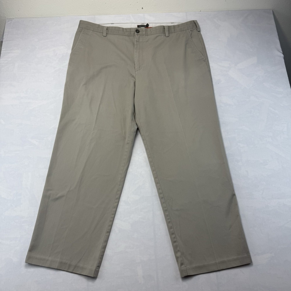 Dockers D3 Khaki Pants Mens 42x30 Beige Classic Fit Flat Front Casual